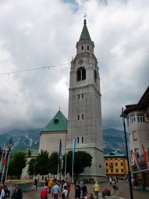 12. Kostel v Cortině d'Ampezzo